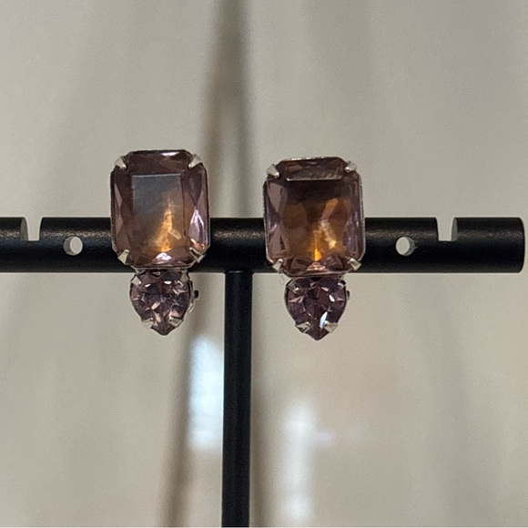 Oscar De La Renta Stunning Earrings Cushion & Heart Cut Clip-On New in Package - Picture 2 of 12